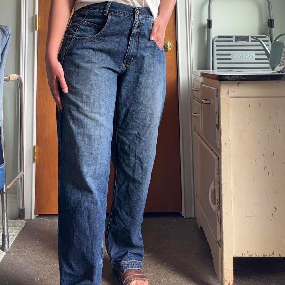 Guess Y2K baggy straight fit dark wash jeans size 30x31
